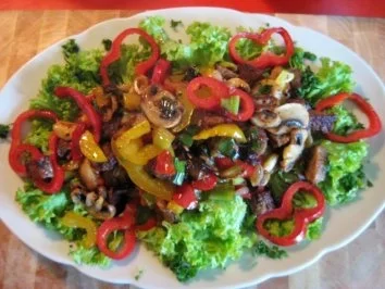 Rezept: buntes Röstgemüse auf Röst-Bauernbrot Bild Nr. 2 buntes Röstgemüse auf Röst-Bauernbrot - Rezept - Bild Nr. 2