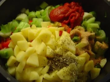 Schmortopf mit Hackfleisch und Staudensellerie... - Rezept - Bild Nr. 5