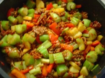 Schmortopf mit Hackfleisch und Staudensellerie... - Rezept - Bild Nr. 6