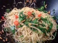 Bavette con aglio, olio e peperoncino “speciale” - genannt: AOP - Rezept