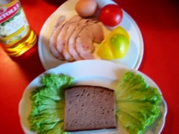 Spiegelei landet auf meinem Letchobrot mit Braten - Rezept - Bild Nr. 2