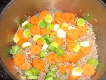 Rezept: bunter-Hack-Gemüse-Eintopf Bild Nr. 7 bunter-Hack-Gemüse-Eintopf - Rezept - Bild Nr. 7