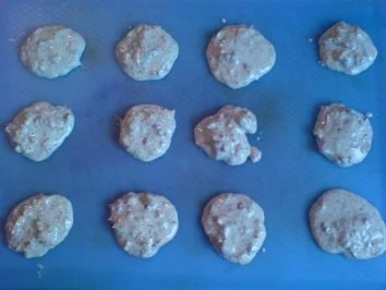 Kekse / Plätzchen - Mandel-Knusper-Makronen - Rezept - Bild Nr. 4