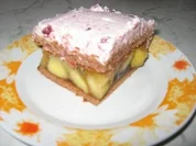 Apfel-Schnitten mit Preselbeersahne - Rezept