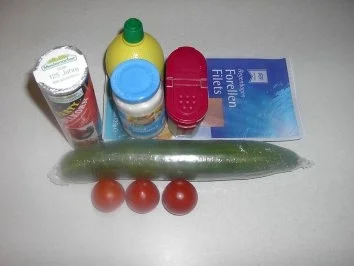 Gurkenröllchen mit Forellen - Meerrettichcreme - Rezept - Bild Nr. 2