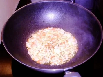 Rezept: Nudeln mit Spinat-Sahne-Sauce Bild Nr. 2 Nudeln mit Spinat-Sahne-Sauce - Rezept - Bild Nr. 2