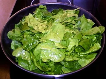 Rezept: Nudeln mit Spinat-Sahne-Sauce Bild Nr. 3 Nudeln mit Spinat-Sahne-Sauce - Rezept - Bild Nr. 3