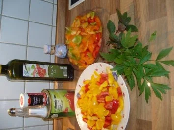 Rezept: Überbackene Paprikaschnitzel mit Schafskäse Überbackene Paprikaschnitzel mit Schafskäse - Rezept