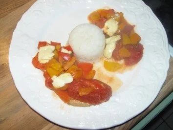 Rezept: Überbackene Paprikaschnitzel mit Schafskäse Bild Nr. 9 Überbackene Paprikaschnitzel mit Schafskäse - Rezept - Bild Nr. 9