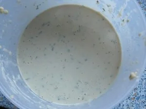 Rezept: Pizzakatzes klare Rindfleischsuppe mit Bärlauchflädle Bild Nr. 3 Pizzakatzes klare Rindfleischsuppe mit Bärlauchflädle - Rezept - Bild Nr. 3