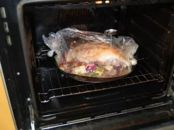 Putenbrust im Bratschlauch mit Rosenkohl und Salzkartoffeln - Rezept - Bild Nr. 9