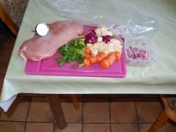 Putenbrust im Bratschlauch mit Rosenkohl und Salzkartoffeln - Rezept - Bild Nr. 2