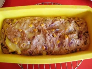 Rezept: Schinken-Mais-Zwiebel-Käsebrot Bild Nr. 3 Schinken-Mais-Zwiebel-Käsebrot - Rezept - Bild Nr. 3