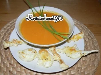 Duett von Broccoli und Möhrensüppchen mit pikantem Blätterteiggebäck - Rezept - Bild Nr. 2