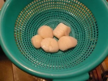 Vieiras al horno (Überbackene Jakobsmuscheln) - Rezept - Bild Nr. 7