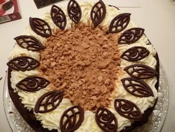 Rezept: Schokoladenkäsekuchen mit Amarettini Bild Nr. 5 Schokoladenkäsekuchen mit Amarettini - Rezept - Bild Nr. 5