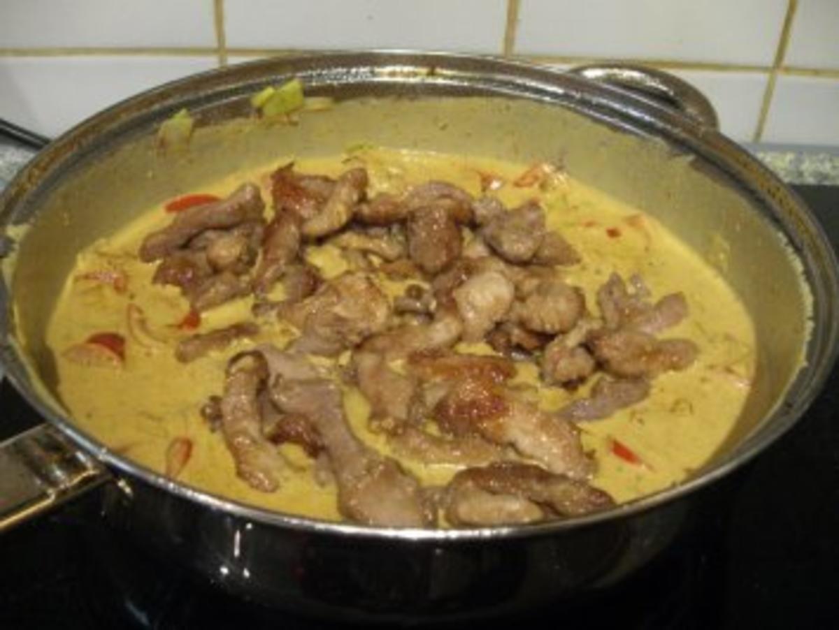 scharfes Curryfleisch mit Kokosmilch - Rezept - Bild Nr. 6