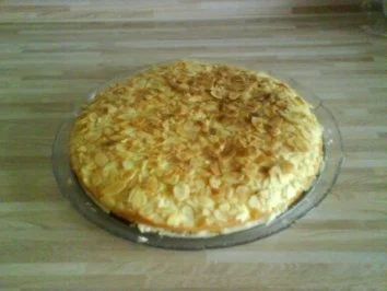 Rezept: Bienenstich Bild Nr. 9 Bienenstich - Rezept - Bild Nr. 9