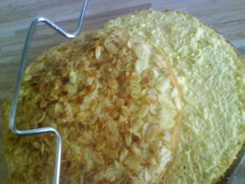 Rezept: Bienenstich Bild Nr. 5 Bienenstich - Rezept - Bild Nr. 5