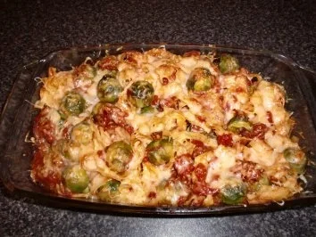 Rezept: Rosenkohlauflauf mit Nudeln Rosenkohlauflauf mit Nudeln - Rezept