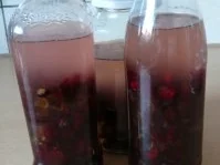 Cranberry-Likör mit Tonkabohne - Rezept - Bild Nr. 7