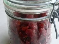 Cranberry-Likör mit Tonkabohne - Rezept - Bild Nr. 11