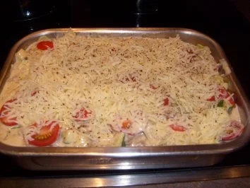 Tortellini in Zucchini Hackleisch Sauce überbacken mit Käse - Rezept - Bild Nr. 4