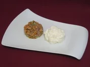Lachstatar auf Kartoffelrösti mit Meerrettichschaum - Rezept