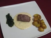 Rinderfilet in Gorgonzola-Soße mit zweierlei Beilagen - Rezept