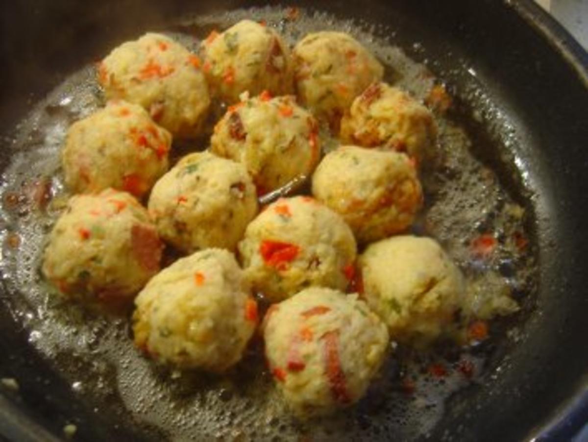 Kartoffelpuffer-Knödel mit Käse usw. usw.... ein Gedicht!!! - Rezept - Bild Nr. 5