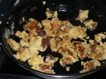 Rezept: Kaiser-Schmarrn Bild Nr. 5 Kaiser-Schmarrn - Rezept - Bild Nr. 5