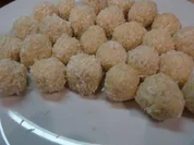 Rezept: Eierlikör Kokos Trüffel Eierlikör Kokos Trüffel - Rezept