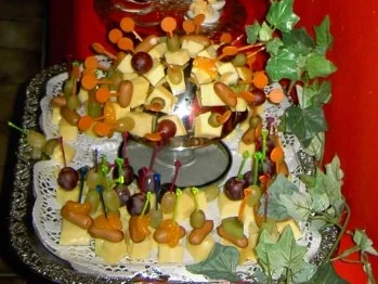 Käseplatte zur 70ziger Jahre Party - Rezept