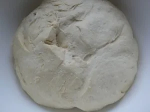 Rezept: Pizzakatzes Sonntagsknusperle Bild Nr. 4 Pizzakatzes Sonntagsknusperle - Rezept - Bild Nr. 4