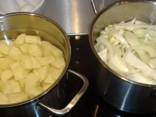 Kartoffel-Fenchel-Pürree mit Seeteufelfilet und Tomaten-Zitronenschaum - Rezept - Bild Nr. 2