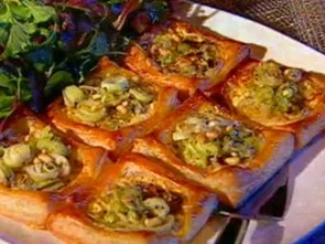 Rezept: BUREKAS - mit Lauch, Ricotta und Pinienkernen BUREKAS - mit Lauch, Ricotta und Pinienkernen - Rezept