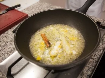 Rezept: Trofiepasta mit Ingwer-Zimt-Zitronensauce Bild Nr. 2 Trofiepasta mit Ingwer-Zimt-Zitronensauce - Rezept - Bild Nr. 2