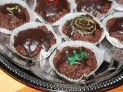 Schokomuffins mit Preiselbeer-Chili-Füllung - Rezept