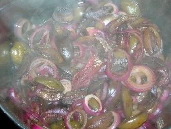 Zwetschgen Chutney, sehr lecker zu Ente, Gans und und   (Fotos) ich habs zu meiner Entenbrust serviert - Rezept - Bild Nr. 2