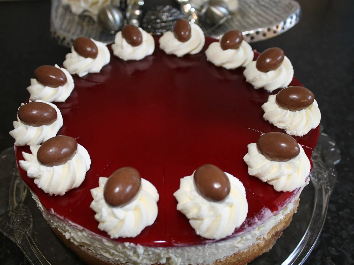 Rezept: ROTKÄPPCHEN - TORTE Bild Nr. 4 ROTKÄPPCHEN - TORTE - Rezept - Bild Nr. 4