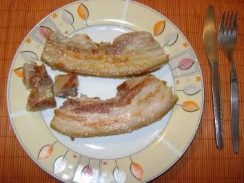Schweinebauch gekocht und gebraten - Rezept