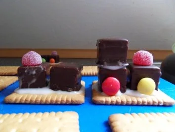 Rezept: Geburtstagskuchen mit Eisenbahn für Kinder Bild Nr. 3 Geburtstagskuchen mit Eisenbahn für Kinder - Rezept - Bild Nr. 3