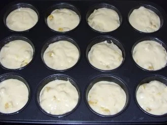 Rezept: Kleingebäck - Mango-Muffins Bild Nr. 2 Kleingebäck - Mango-Muffins - Rezept - Bild Nr. 2