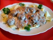 Hackklößchen im champ-Sahnesößchen - Rezept