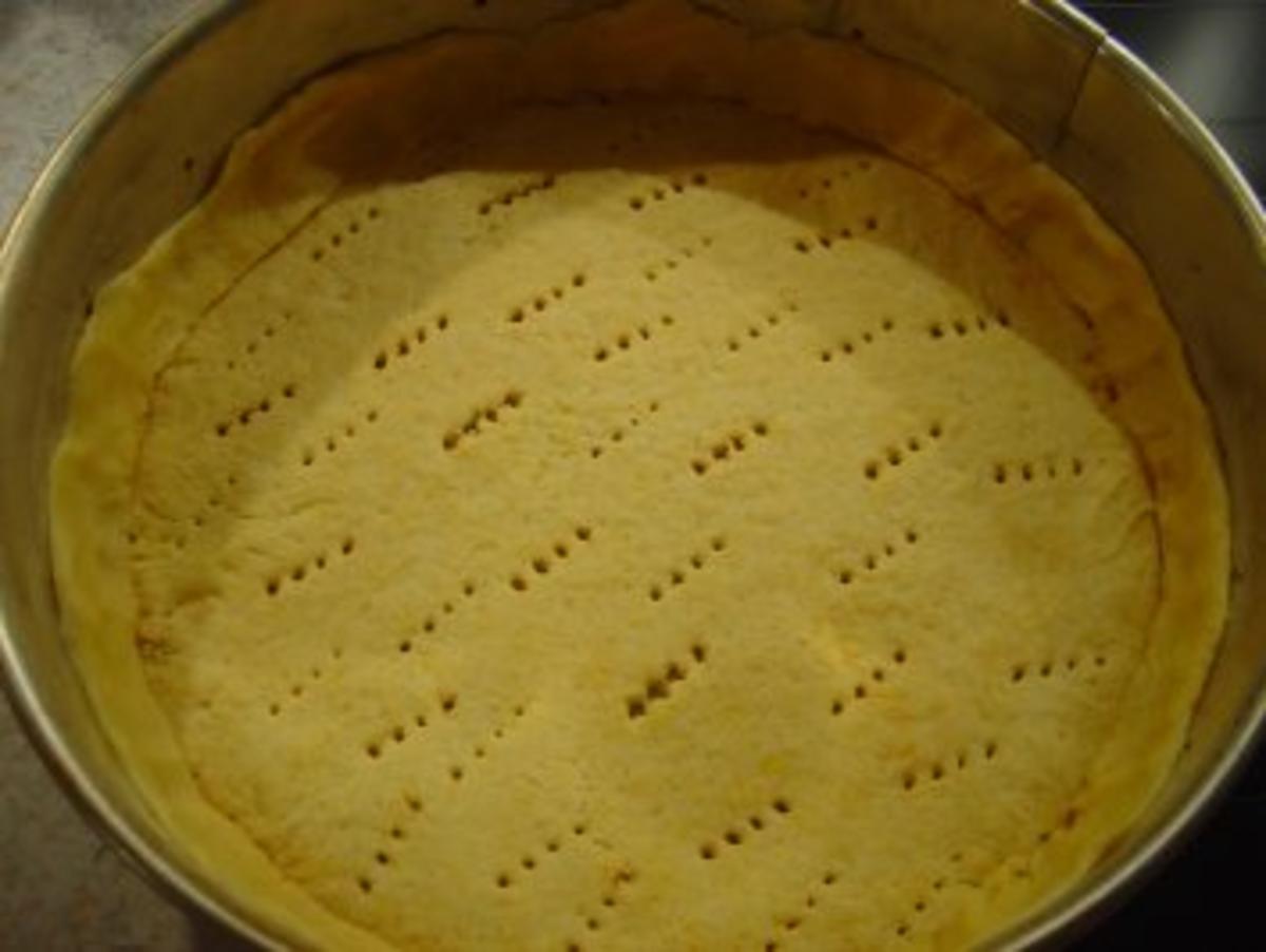 Bratapfel-Kuchen mit Mandeln und Streuseln... - Rezept - Bild Nr. 3