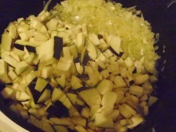 Auberginensuppe mit frischem Basilikum - Rezept - Bild Nr. 3