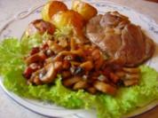 Lammkeulenscheiben mit Bacon-Pilzen und Rosmarin-Kartoffeln... - Rezept