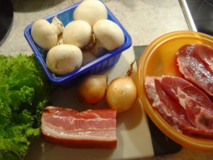 Lammkeulenscheiben mit Bacon-Pilzen und Rosmarin-Kartoffeln... - Rezept ...