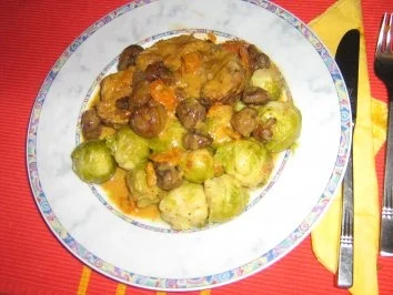 Schweinebraten mit karamelisierten Maronen an Rosenkohl - Rezept