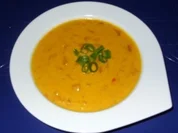 Rezept: Kürbis-Karotten-Creme-Suppe mit Pfiff Kürbis-Karotten-Creme-Suppe mit Pfiff - Rezept